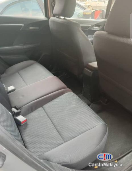 Honda Jazz 1.5-LITER ECONOMY HATCHBACK HIGH SPEC Automatic 2017 - image 3