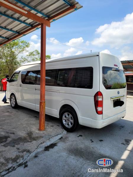 CAM Placer 2.5-LITER PASSENGERS VAN MPV 18 SEATERS Manual 2017 - image 6