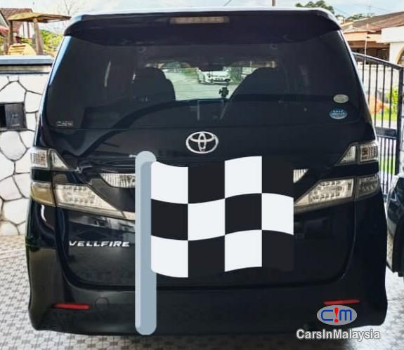 Toyota Vellfire 2.4-LITER LUXURY MPV 7 SEATER Automatic 2014