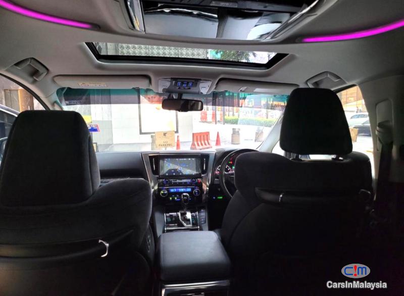 Toyota Alphard 2.5-LITER LUXURY FAMILY MPV 7 PILOT SEATERS Automatic 2016 in Malaysia