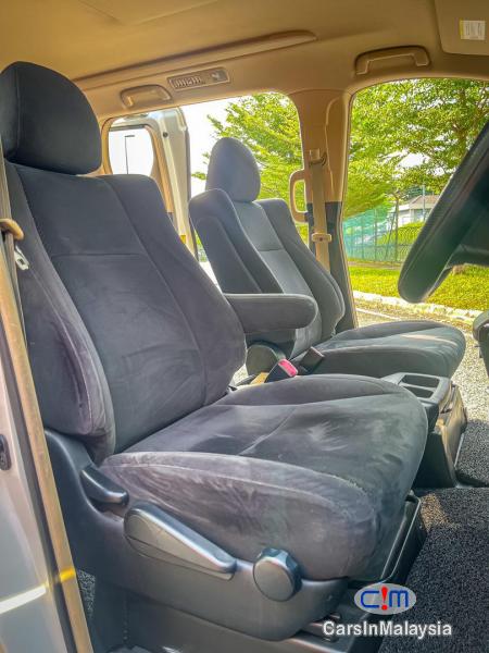 Toyota Vellfire 2.4-LITER LUXURY FAMILY MPV Automatic 2012 - image 10