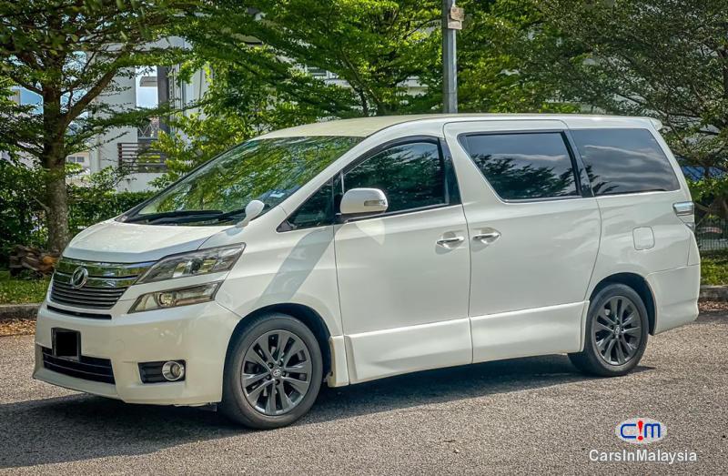 Toyota Vellfire 2.4-LITER LUXURY FAMILY MPV Automatic 2012 - image 11