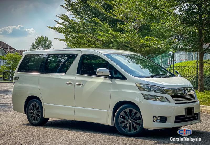 Picture of Toyota Vellfire 2.4-LITER LUXURY FAMILY MPV Automatic 2012