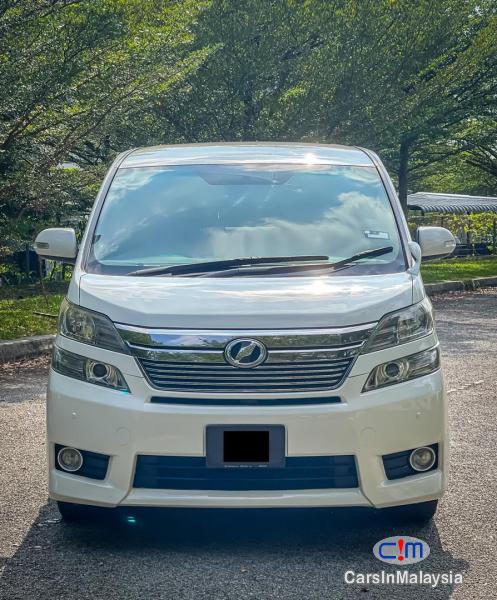 Toyota Vellfire 2.4-LITER LUXURY FAMILY MPV Automatic 2012 in Selangor