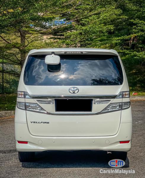 Toyota Vellfire 2.4-LITER LUXURY FAMILY MPV Automatic 2012 in Malaysia