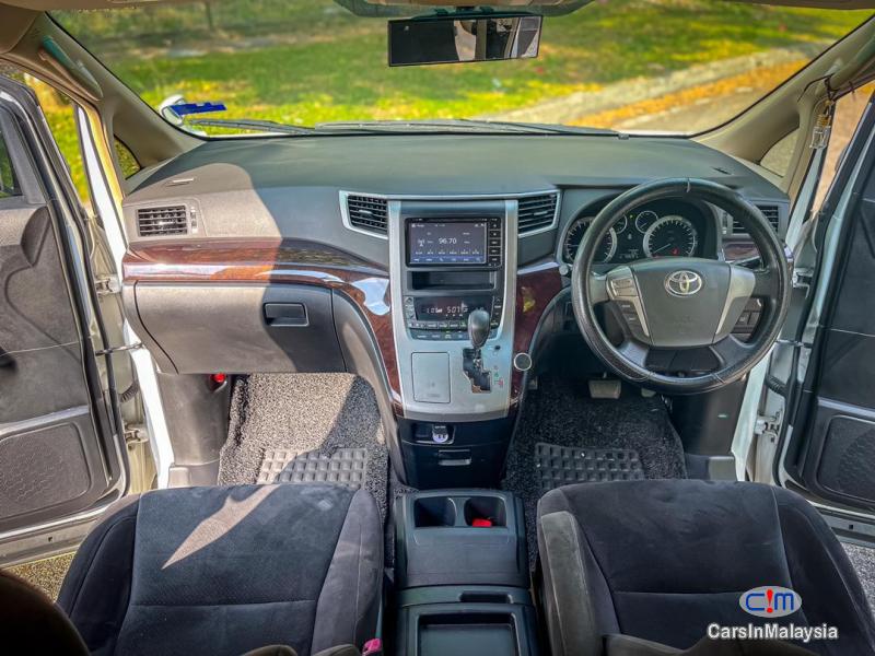 Picture of Toyota Vellfire 2.4-LITER LUXURY FAMILY MPV Automatic 2012 in Selangor