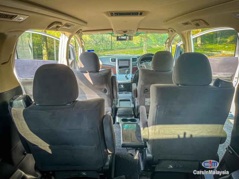 Toyota Vellfire 2.4-LITER LUXURY FAMILY MPV Automatic 2012 - image 9