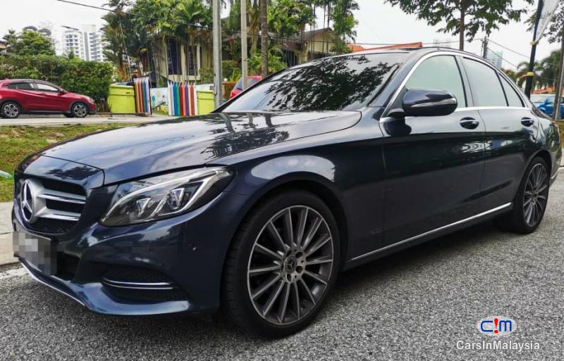 Mercedes Benz C200 2.0-LITER LUXURY SEDAN Automatic 2014 - image 4