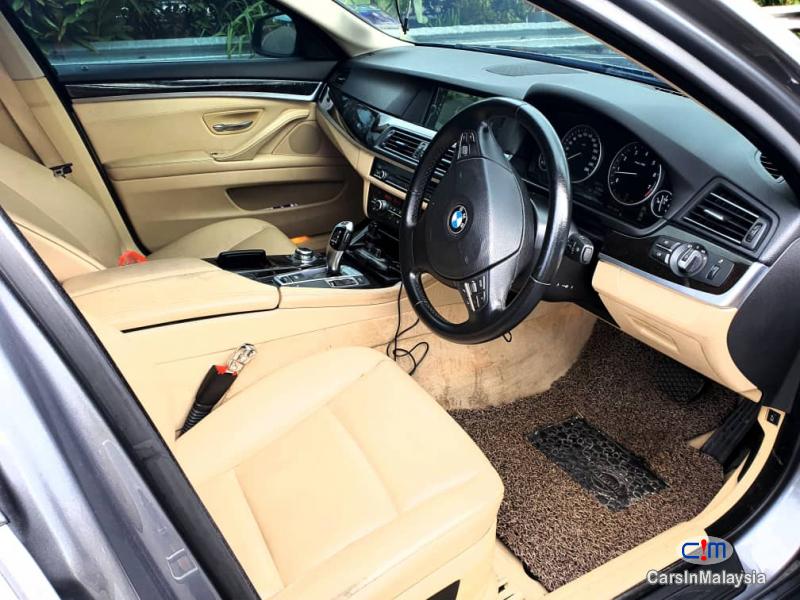 BMW 5 Series 2.5-LITER LUXURY SEDAN KERETA SAMBUNG BAYAR Automatic 2011 - image 10