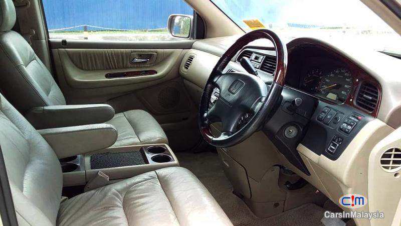 Honda Lagreat 3.5-LITER LUXURY FAMILY MPV Automatic 1999 - image 4