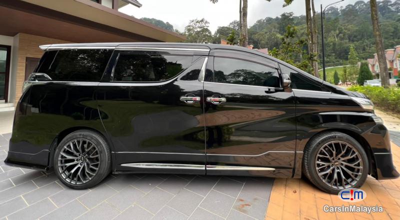 Toyota Vellfire 3.5-LITER LUXURY FAMILY MPV KERETA SAMBUNG BAYAR Automatic 2018 - image 10