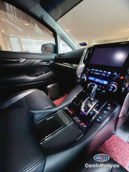 Toyota Vellfire 3.5-LITER LUXURY FAMILY MPV KERETA SAMBUNG BAYAR Automatic 2018 in Kuala Lumpur - image
