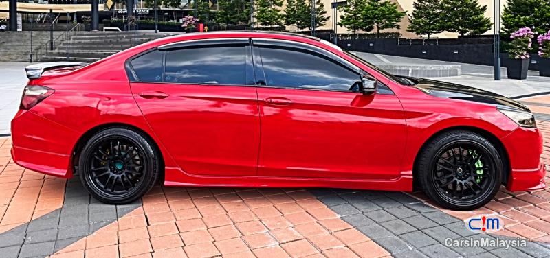 Honda Accord 2.4-LITER LUXURY SEDAN Automatic 2013 - image 13