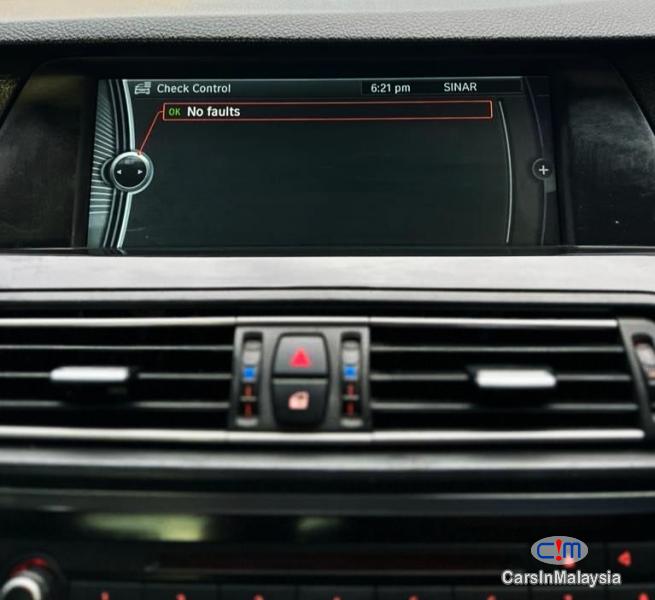 BMW 5 Series 2.5-LITER LUXURY SEDAN Automatic 2011 - image 11