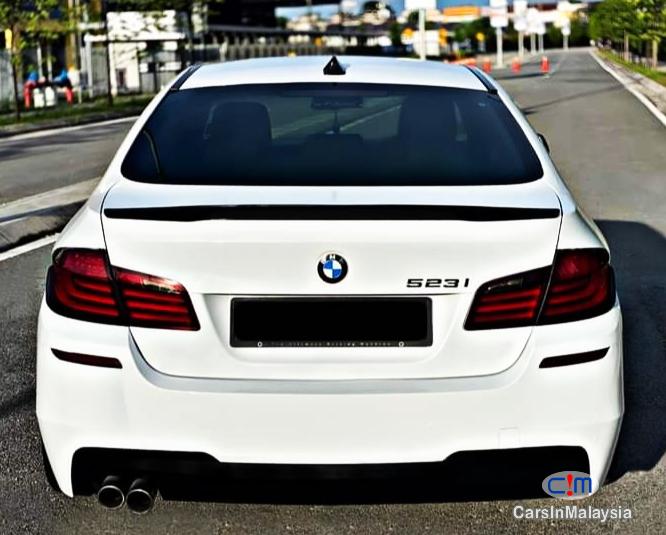 BMW 5 Series 2.5-LITER LUXURY SEDAN Automatic 2011 - image 12