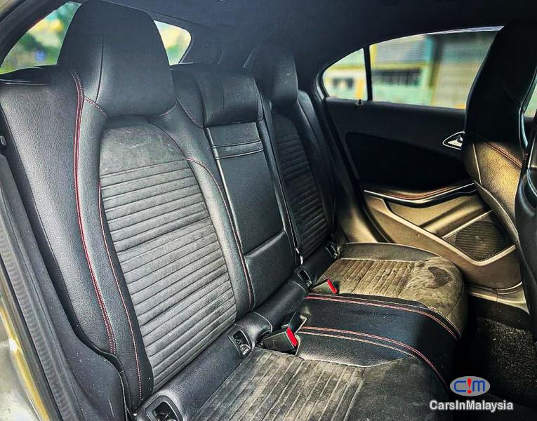 Mercedes Benz A180 1.6-LITER TURBO SPORTS HB Automatic 2019 - image 9