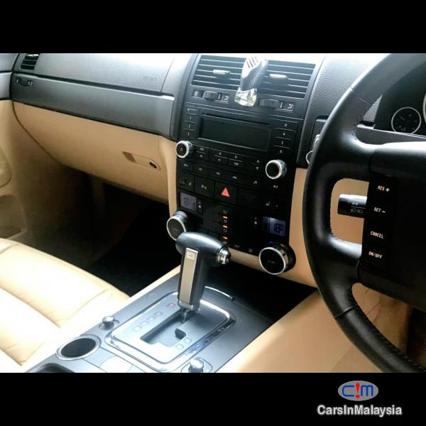Volkswagen Touareg V6 24 Valve Automatic 2008 in Selangor - image