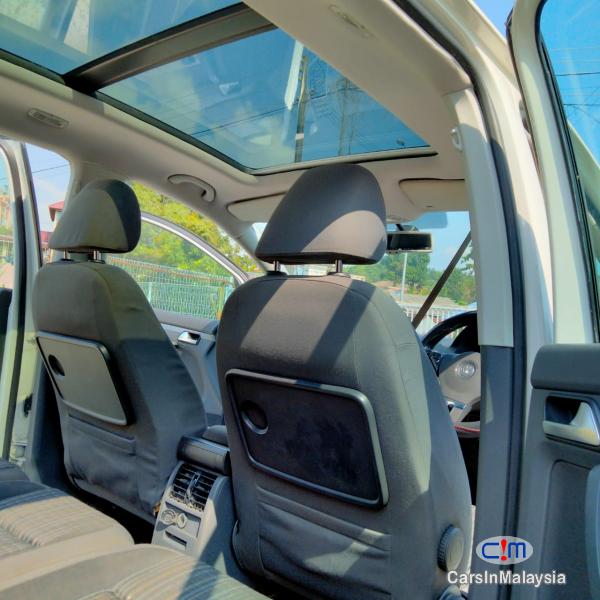 Volkswagen Touran Automatic 2012 - image 14