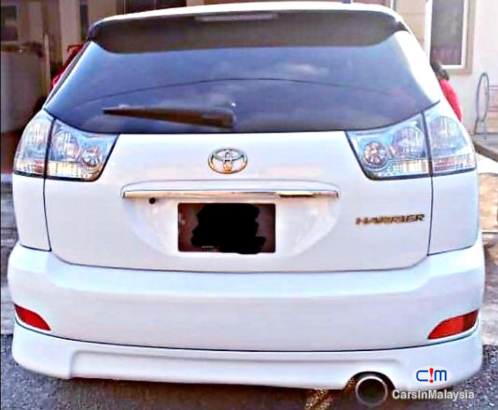 Toyota Harrier 2.4-LITER LUXURY FAMILY SUV Automatic 2012