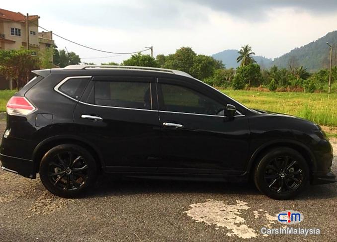 Nissan X-Trail 2.0-LITER ECONOMIC FAMILY SUV Automatic 2017 - image 5