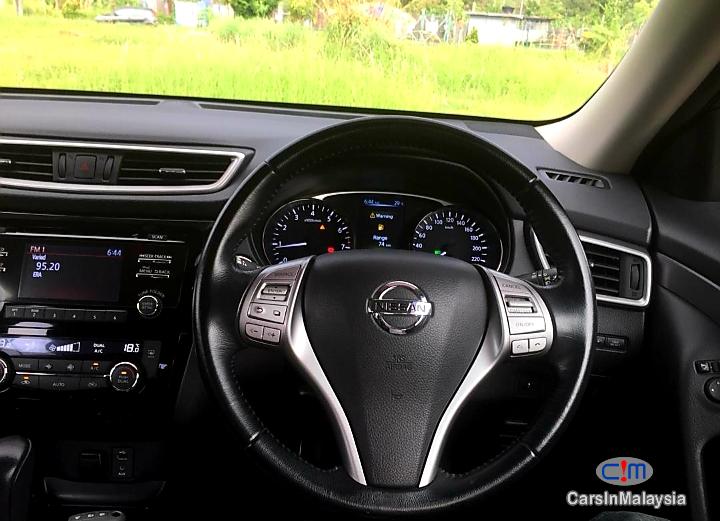 Nissan X-Trail 2.0-LITER ECONOMIC FAMILY SUV Automatic 2017 - image 9