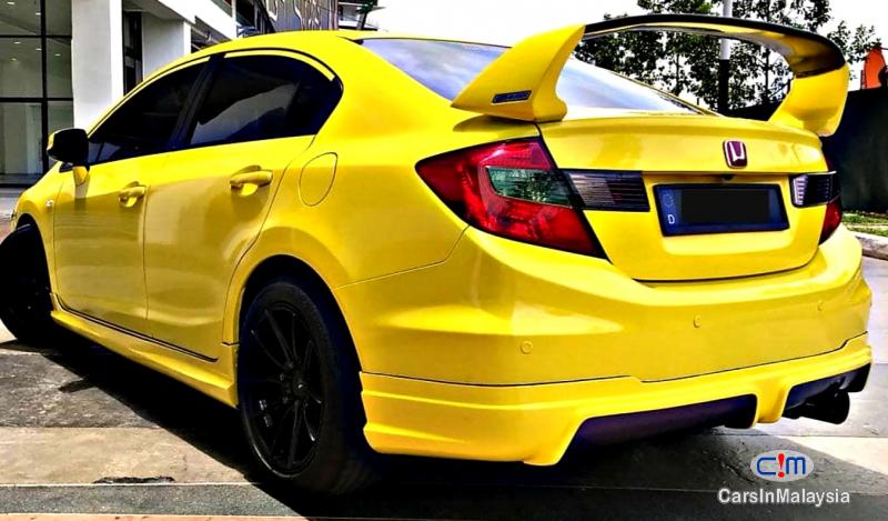 Honda Civic 1.8-LITER SPORTY SEDAN Automatic 2012 in Kuala Lumpur