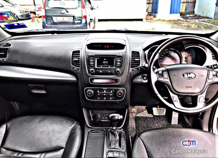 Kia Sorento 2.4 XM Auto SUV Automatic 2014 - image 11