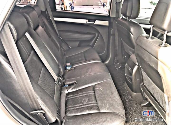 Kia Sorento 2.4 XM Auto SUV Automatic 2014 - image 16