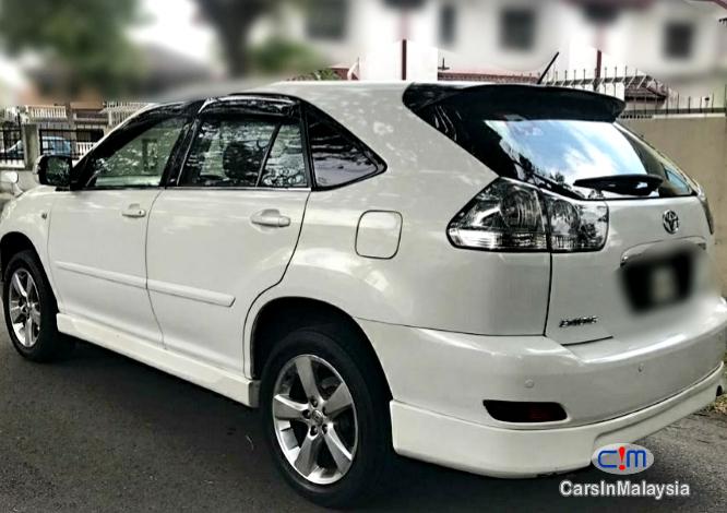 Toyota Harrier 2.4  SUV Automatic 2005