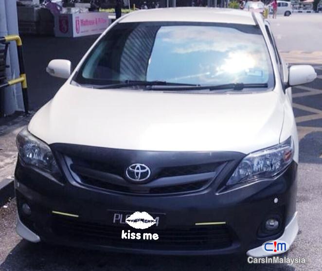 Toyota Altis 2.0V Full Spec Dusl VVT-i Automatic 2013 - image 2