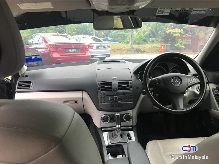 Mercedes Benz C250 CGI 1.8-LITER LUXURY SEDAN FULL SPEC Automatic 2010 - image 4