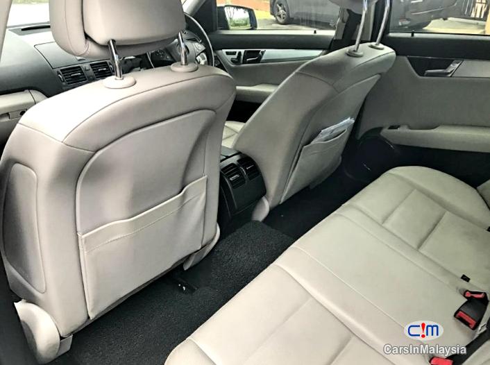 Mercedes Benz C250 CGI 1.8-LITER LUXURY SEDAN FULL SPEC Automatic 2010 - image 6