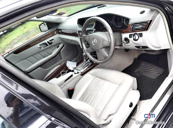 Mercedes Benz E200 CGI 1.8-LITER LUXURY SEDAN FULLSPEC Automatic 2012 - image 5