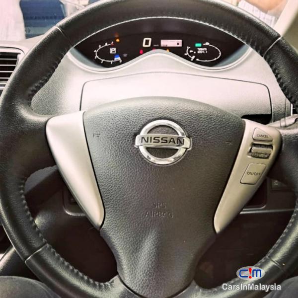 Nissan Serena 2.0-LITER HYBRID FAMILY ECONOMY MPV Automatic 2016 - image 18