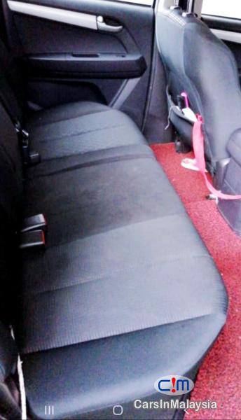 Picture of Isuzu D-Max 2.5-LITER 4x4 DOUBLE CAB DIESEL TURBO Manual 2017 in Malaysia
