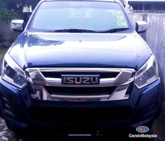 Isuzu D-Max 2.5-LITER 4x4 DOUBLE CAB DIESEL TURBO Manual 2017 in Malaysia - image