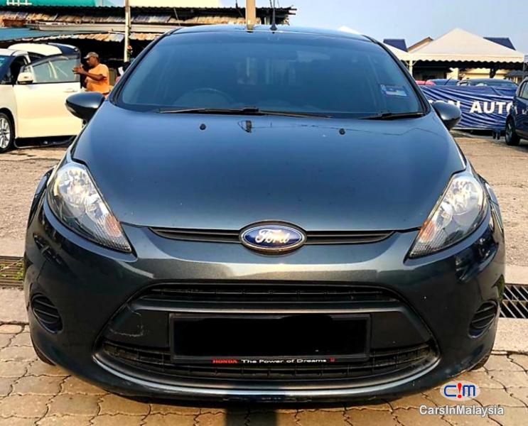 Ford Fiesta 1.6-LITER ECONOMY SEDAN Automatic 2011 - image 3