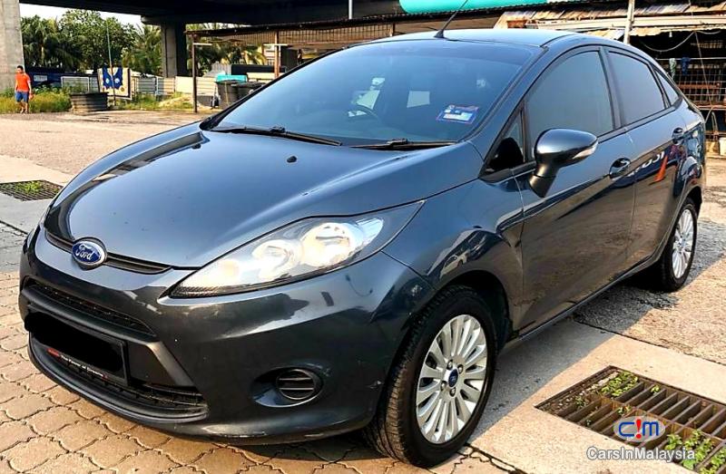 Ford Fiesta 1.6-LITER ECONOMY SEDAN Automatic 2011 - image 4