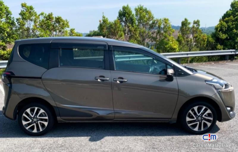 Toyota Sienta 1.5-LITER 7 SEAT FAMILY ECONOMY MPV Automatic 2016 - image 3