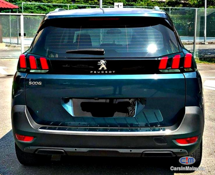 Peugeot 5008 1.6-LITER LUXURY SUV 7 SEATER Automatic 2018 - image 4