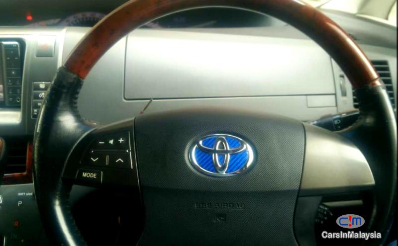 Toyota Estima 2.4-LITER LUXURY FAMILY MPV Automatic 2010 - image 7