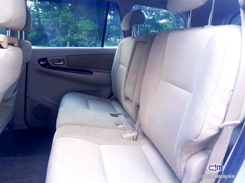 Toyota Innova 2.0-LITER FAMILY MPV Automatic 2006 - image 11