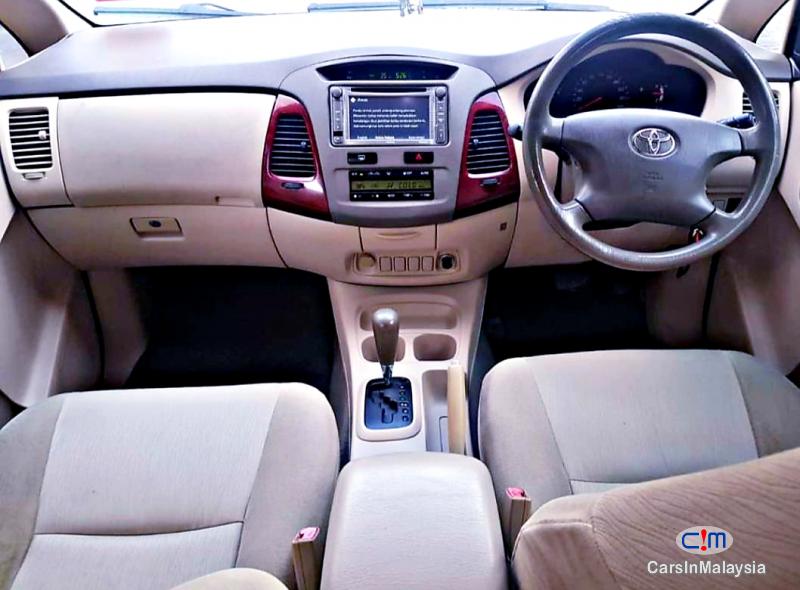 Toyota Innova 2.0-LITER FAMILY MPV Automatic 2006 - image 12