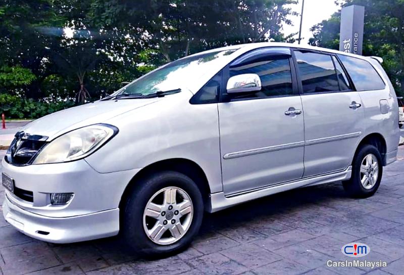 Toyota Innova 2.0-LITER FAMILY MPV Automatic 2006 in Selangor