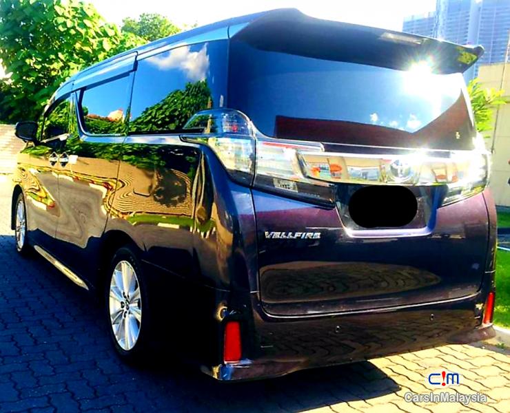 Toyota Vellfire 2.5-LITER 7 SEATER LUXURY FAMILY MPV Automatic 2017 - image 4
