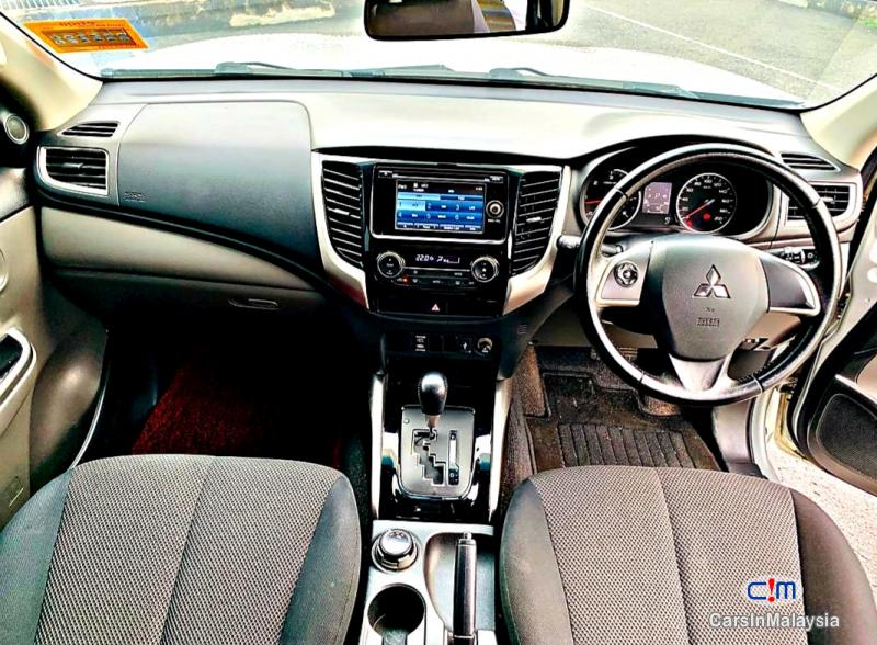 Mitsubishi Triton 2.5-LITER 4X4 DOUBLE CAB DIESEL TURBO Automatic 2016 - image 8