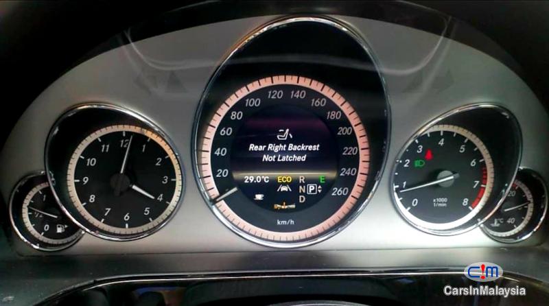 Mercedes Benz E250 CGI 1.8-LITER LUXURY SEDAN Automatic 2012 - image 10