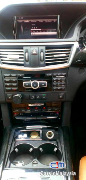 Mercedes Benz E250 CGI 1.8-LITER LUXURY SEDAN Automatic 2012 - image 11