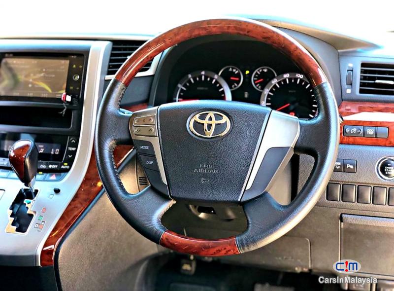 Picture of Toyota Vellfire 2.4-LITER LUXURY FAMILY MPV Automatic 2013 in Selangor