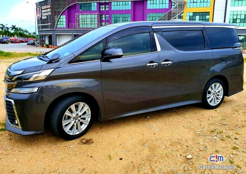 Picture of Toyota Vellfire 2.5-LITER 7 SEATER FAMILY MPV Automatic 2017 in Selangor